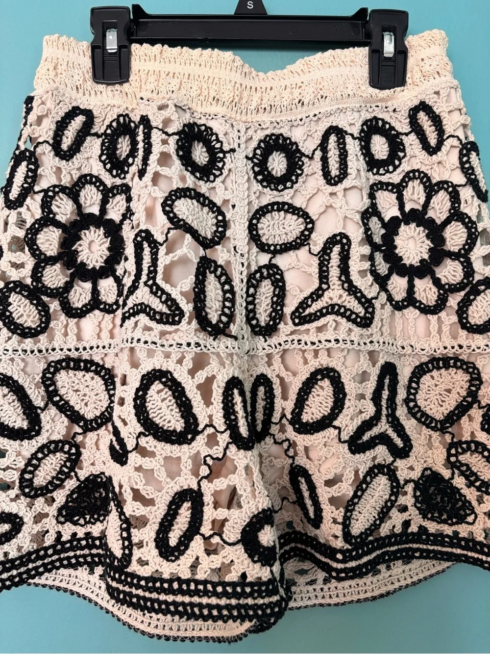 Boho Resort Crochet Shorts Floral Lace Open Knit Coastal Festival Size Small